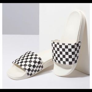 Women’s Vans SLIDE-ON Size 8 BRAND NEW